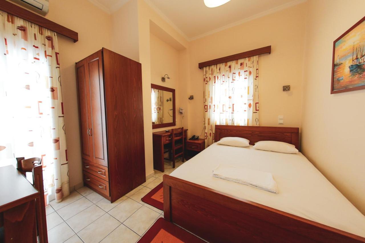 Hotel Ionion Kastro-Kyllini Dış mekan fotoğraf