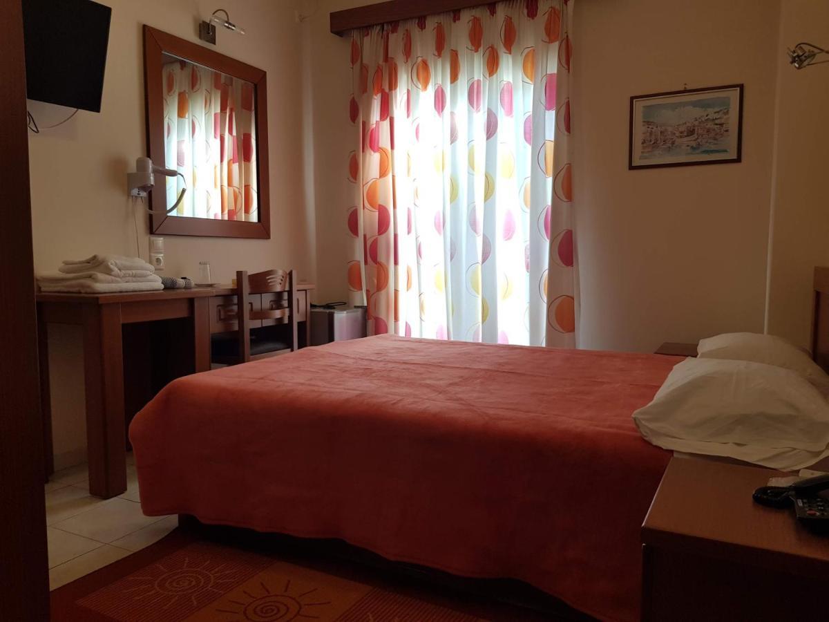 Hotel Ionion Kastro-Kyllini Dış mekan fotoğraf